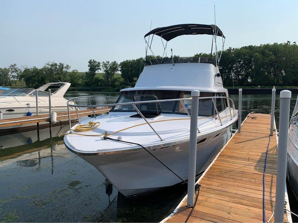 1979-silverton-34-sedan-bridge-power-9726150-20250324100502356-1_XLARGE