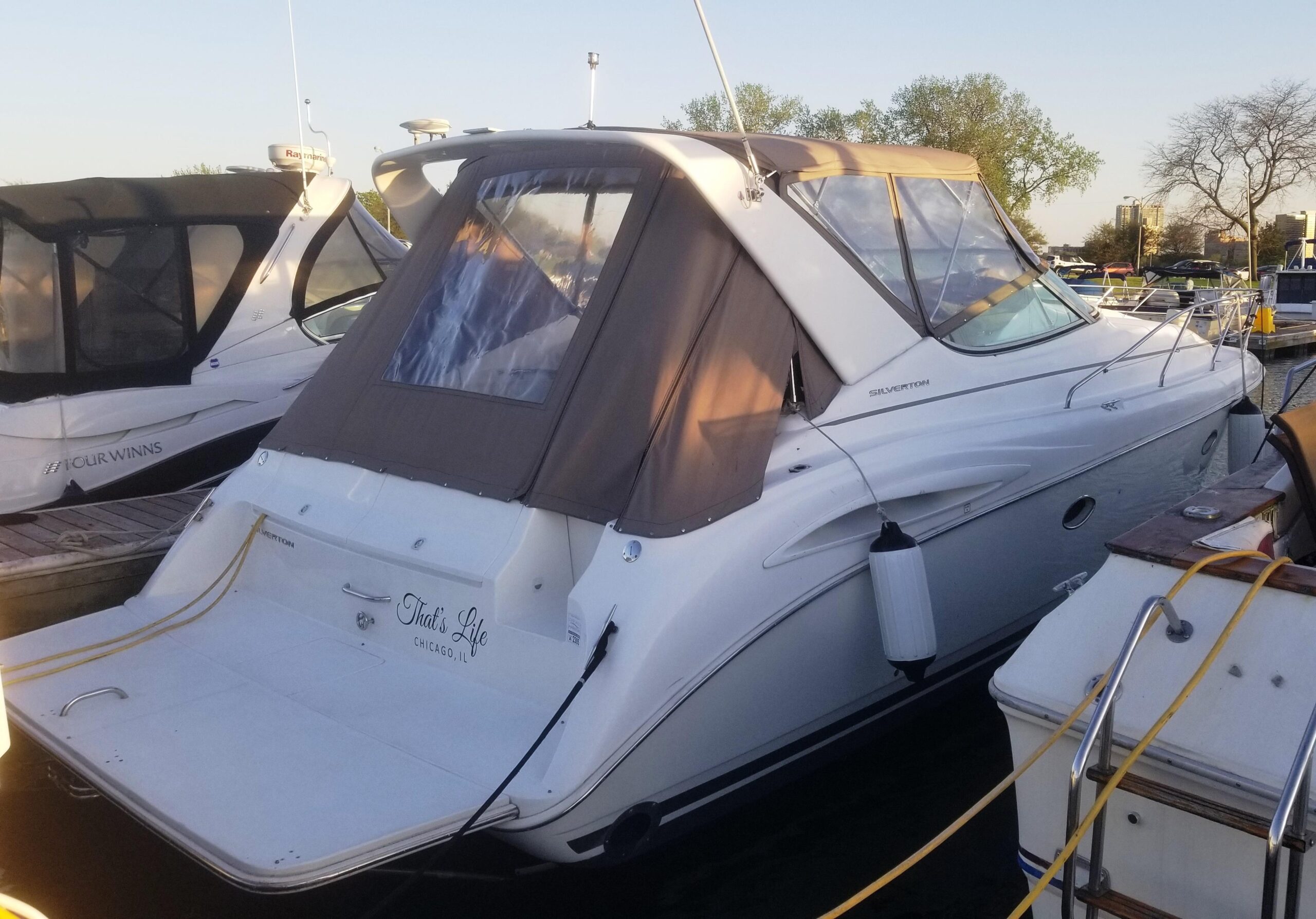 1998-silverton-360-express-power-9396282-20240517193135755-1_XLARGE