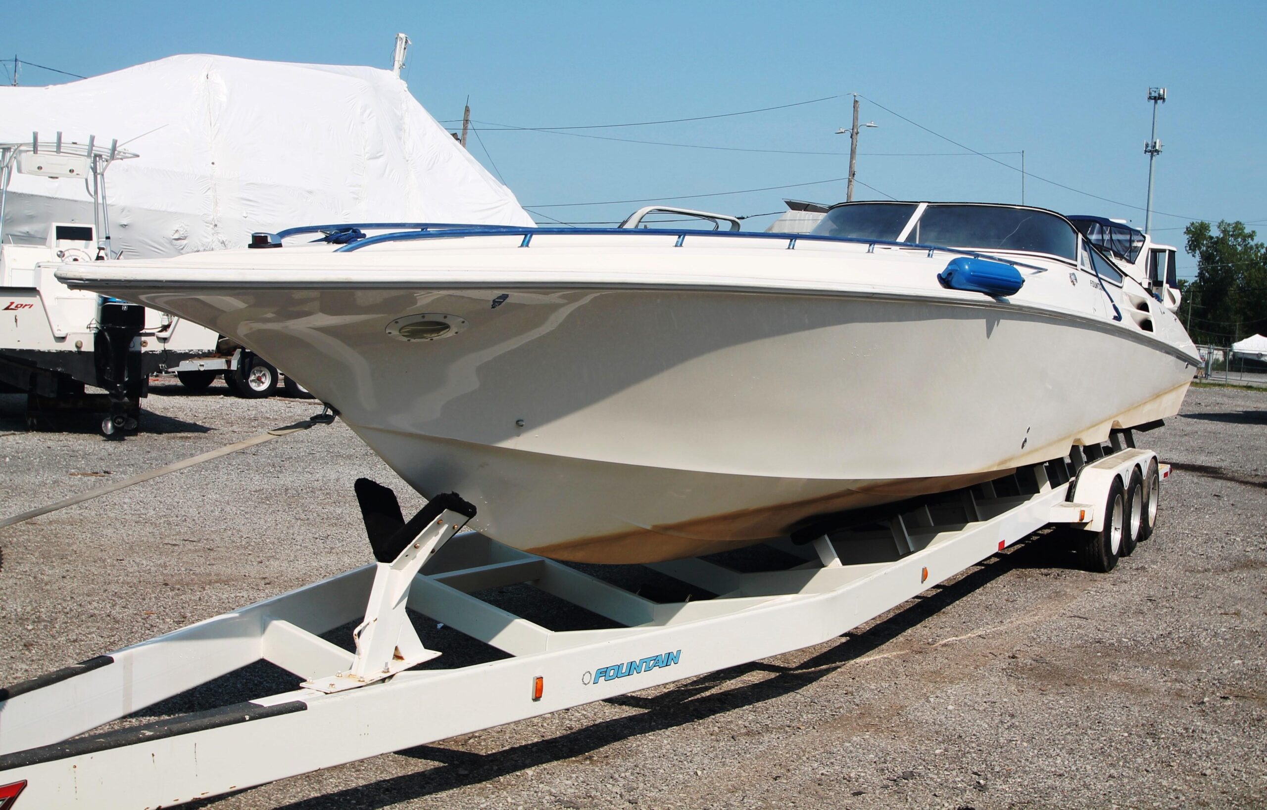 1999-fountain-42-staggered-power-9484671-20240804145950088-1_XLARGE