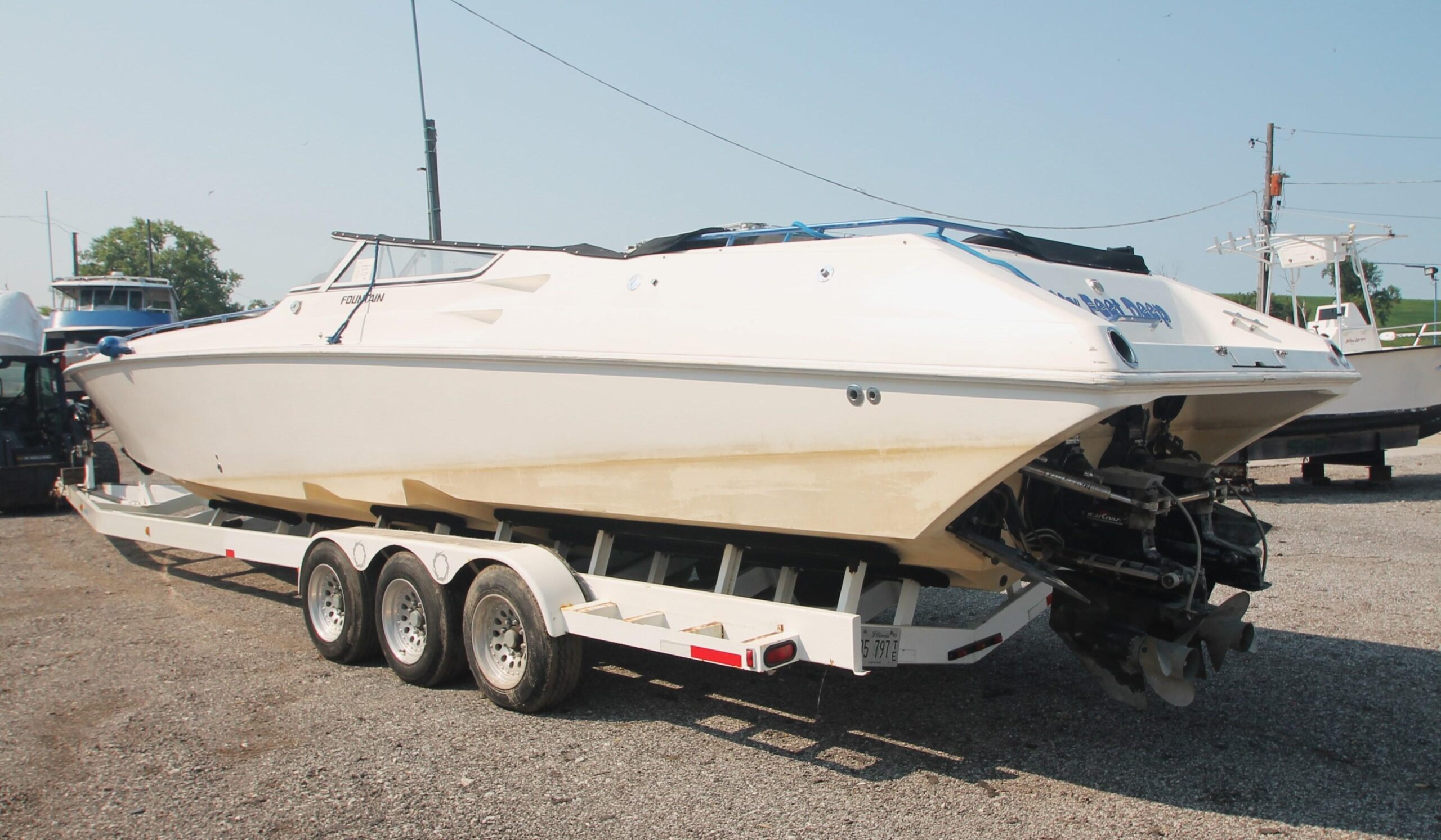 1999-fountain-42-staggered-power-9484671-20240804145955779-1_XLARGE