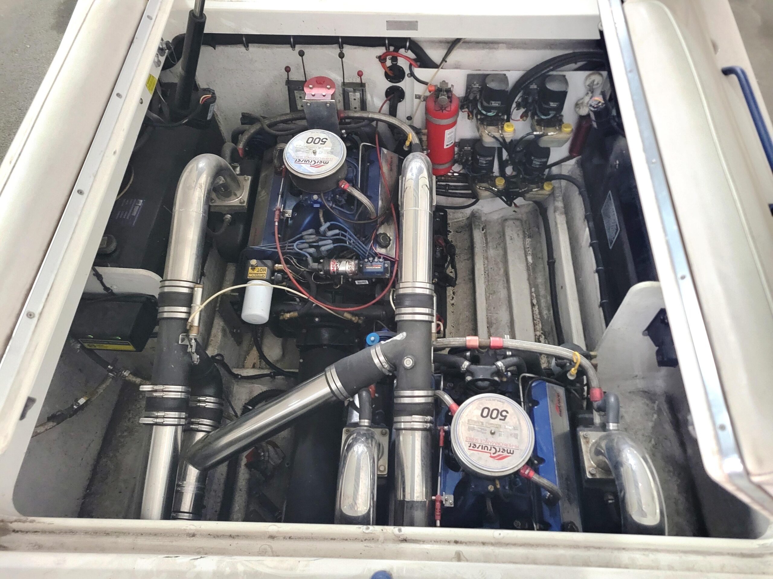 1999-fountain-42-staggered-power-9484671-20240811074354787-1_XLARGE