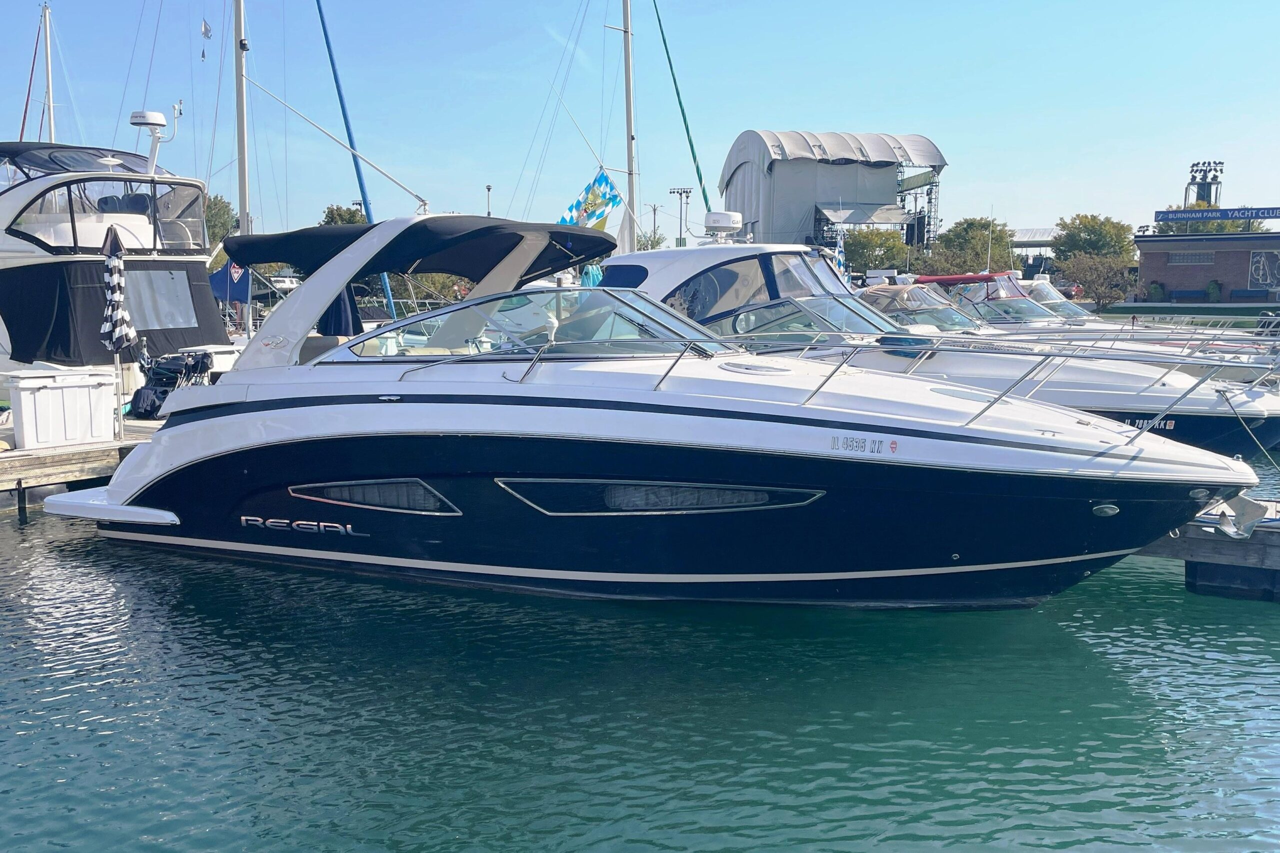 2015-regal-32-express-power-9592000-20241117225025340-1_XLARGE