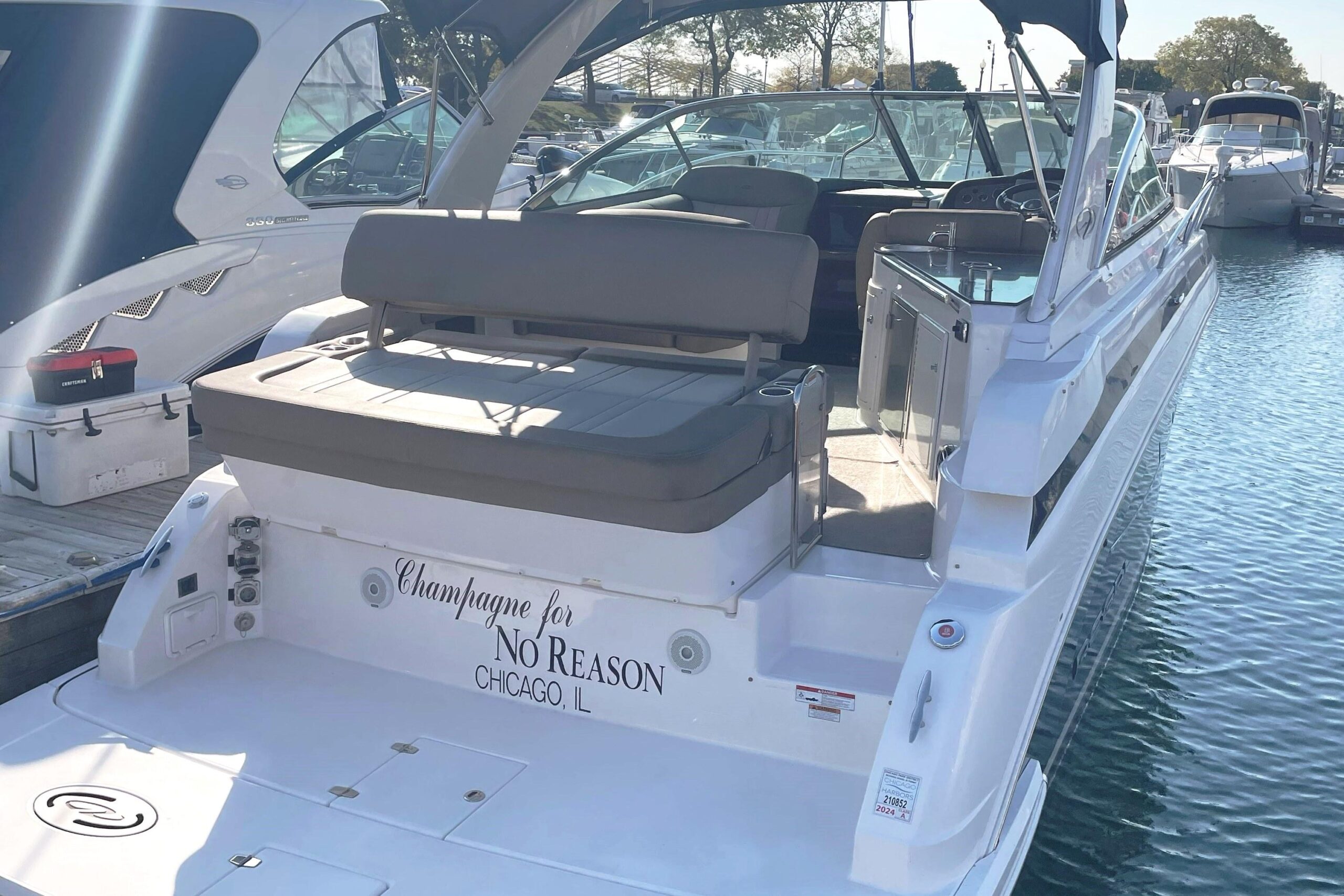 2015-regal-32-express-power-9592000-20241117225027138-1_XLARGE