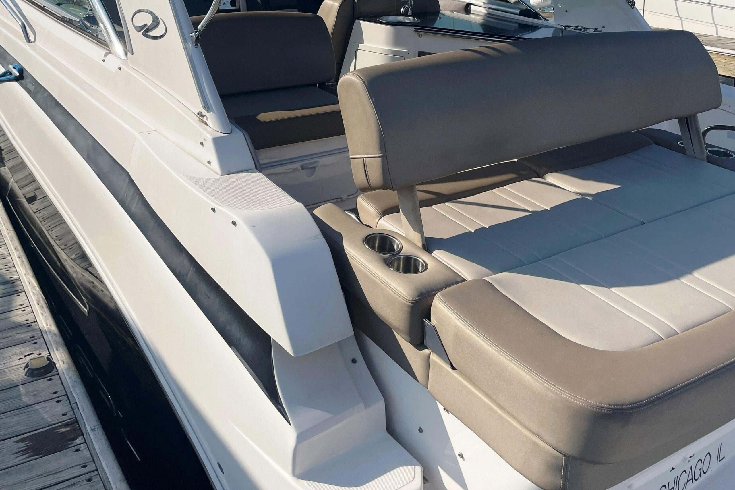 2015-regal-32-express-power-9592000-20241117225031097-1_XLARGE