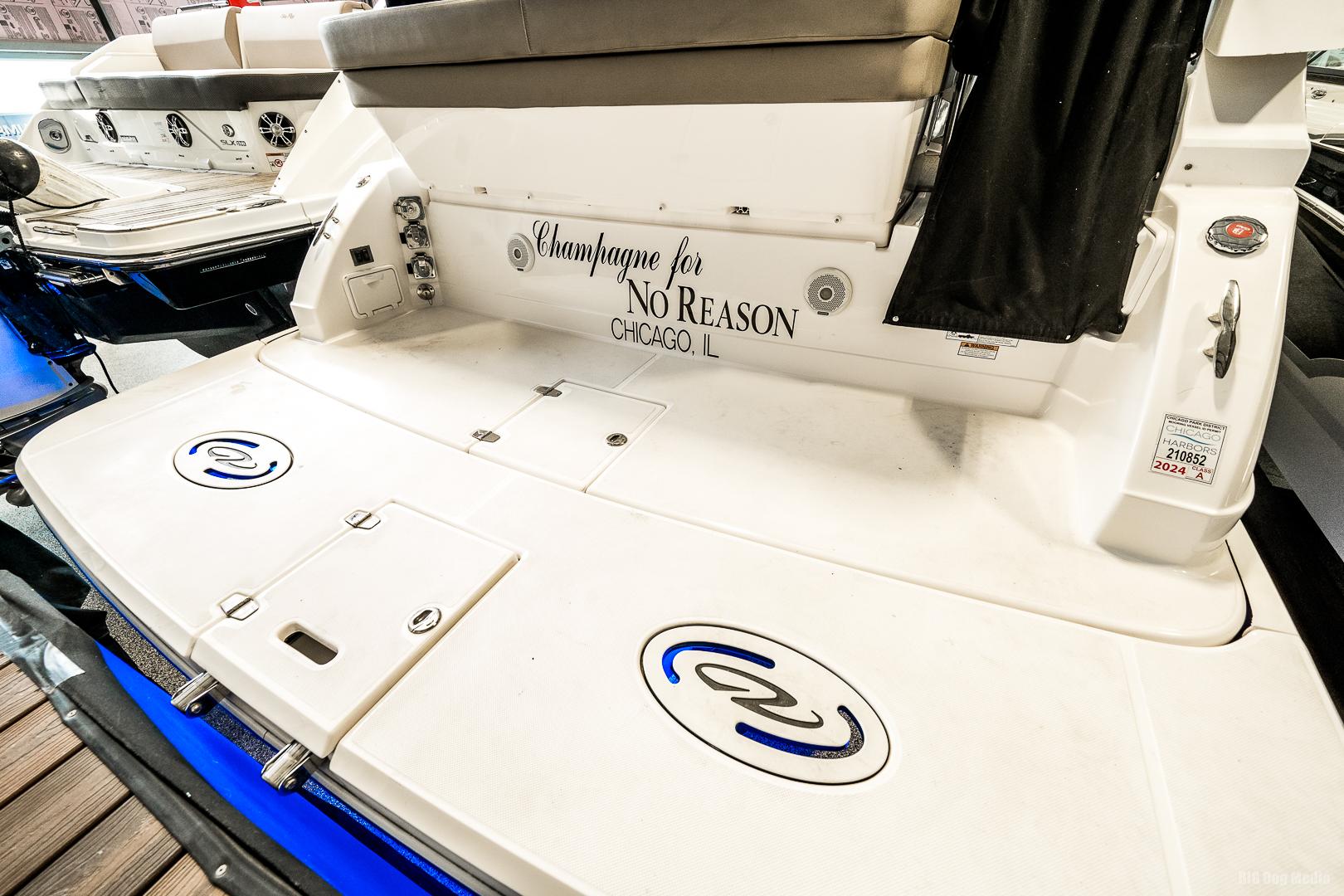 2015-regal-32-express-power-9592000-20241117225033263-1_XLARGE