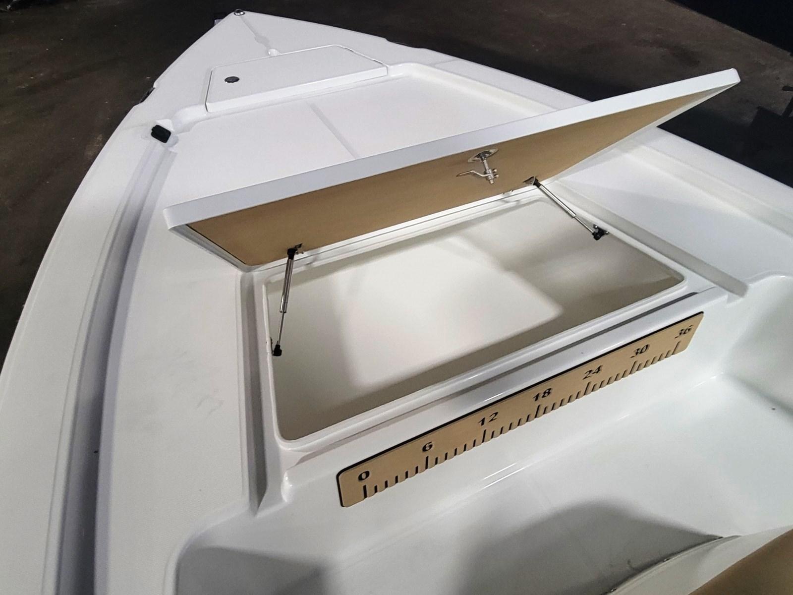 8402850_20220719084002813_1_XLARGE